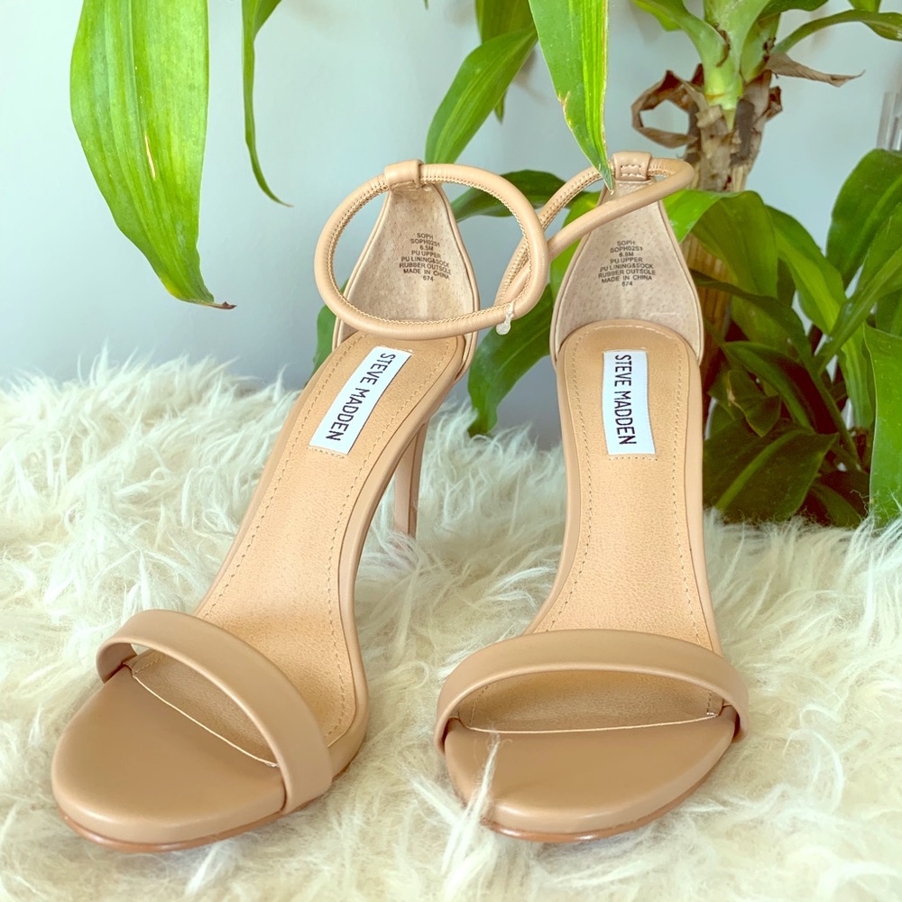 Steve Madden tan strappy heels NWOB size 6.5 nude